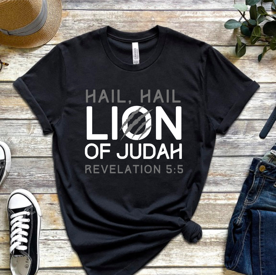 Lion of Judah Shirt- Revelation 5:5 Tee - Bible Verse Shirt for Men and Women, Faith-Based Apparel, Christian Gift